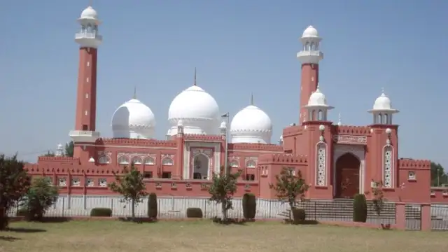 How to Get to Wah Cantt