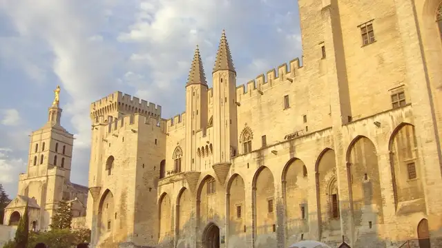 Sustainable Travel in Avignon