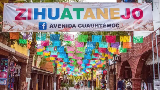 Zihuatanejo Travel Guide Overview