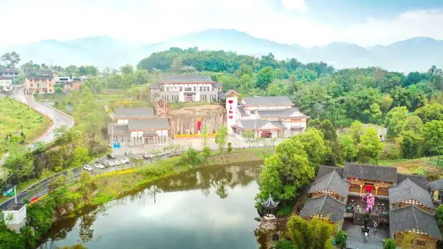 Getting Around Guangan