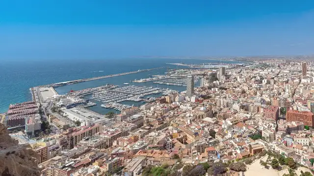 Where to Stay in Alicante